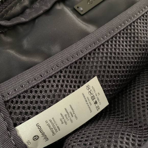 Lululemon Everywhere Belt Bag OG Rare Moonwalk Belt Bag - Picture 6 of 12